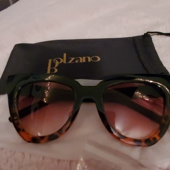 FINAL MARKDOWN Bolzano Sunglasses/Fringe Earrings - Picture 2 of 5